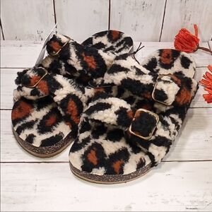 Secret Treasures Women's Cheetah Print Sandals || Size 6, 9, 11